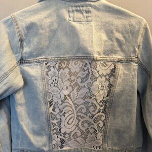 Forever 21 women's jean jacket in size small with added lace